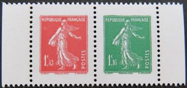 Paire Horizontale timbres Semeuse de Camée 2022 - petit format 1.43€ et 1.16€ multicolore provenant du carnet
