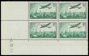 Avion survolant Paris - 85c vert-clair bloc de 4 timbres en coin de feuille datée 1935