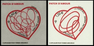 Paire Coeurs Patch d'Amour Adeline André 2012 tirage autoadhésif - 0.60€ et 1.00€ rouge et noir provenant de feuille entreprise (support blanc)