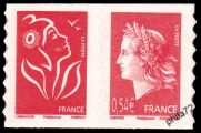 Paire horizontale Marianne de Cheffer et Lamouche tirage autoadhésif - 0.54€ rouge et sans valeur rouge provenant de carnet