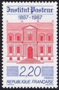 Institut Pasteur - 2.20f rouge et bleu