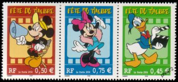 Triptyque fête du timbre Mickey 2004 - 0.50€ multicolore provenant de carnet