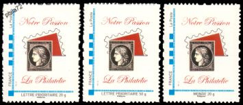 Série MTM tirage autoadhésif - 3 timbres format vertical logo privé (notre passion) cadre bleu