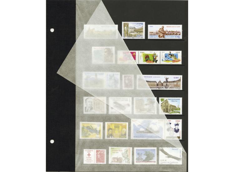 Feuilles Futura noires ou blanches à 2 perforation avec 6 à 11 bandes pour  timbres